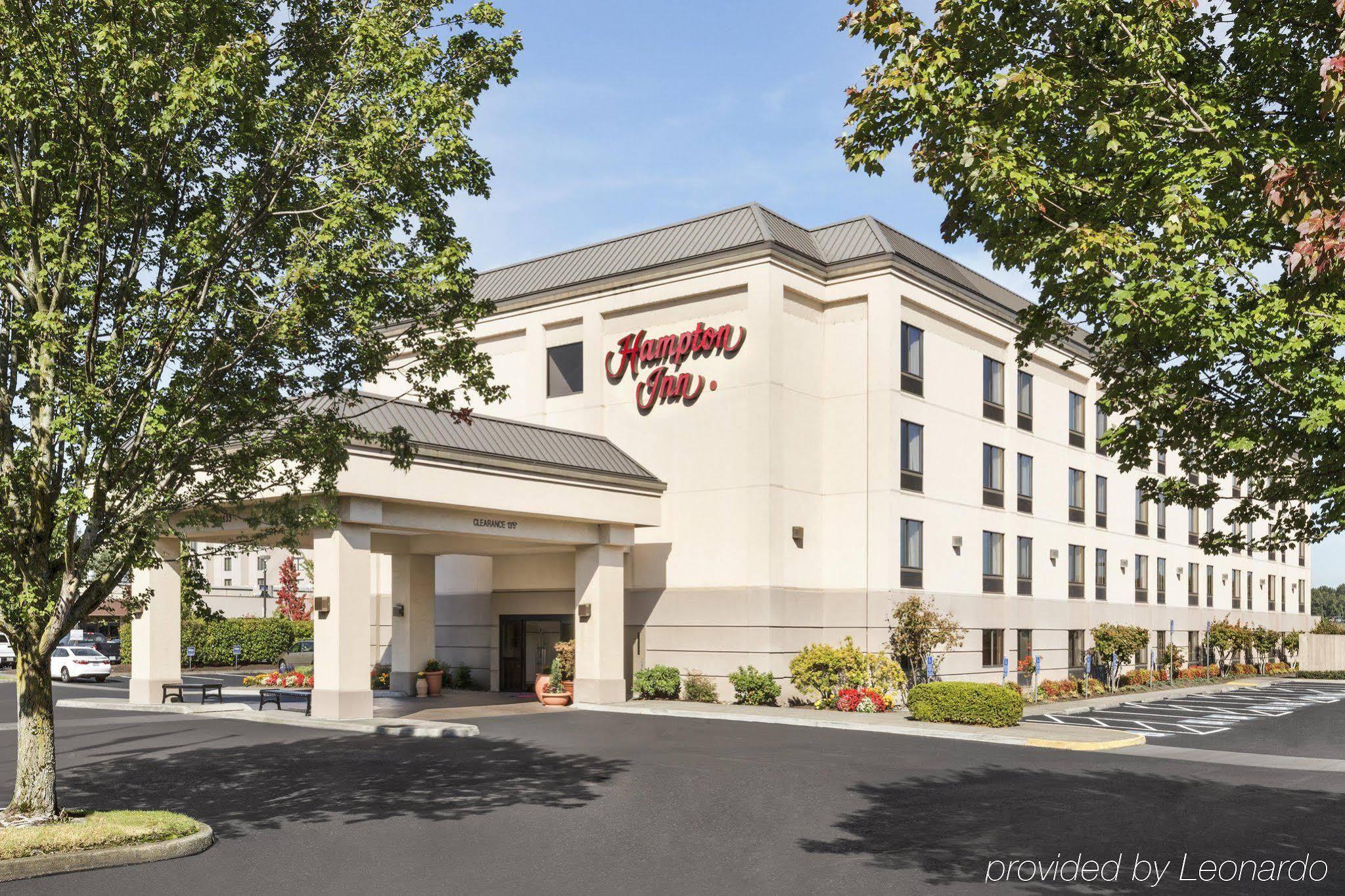 Hampton Airport Hotel