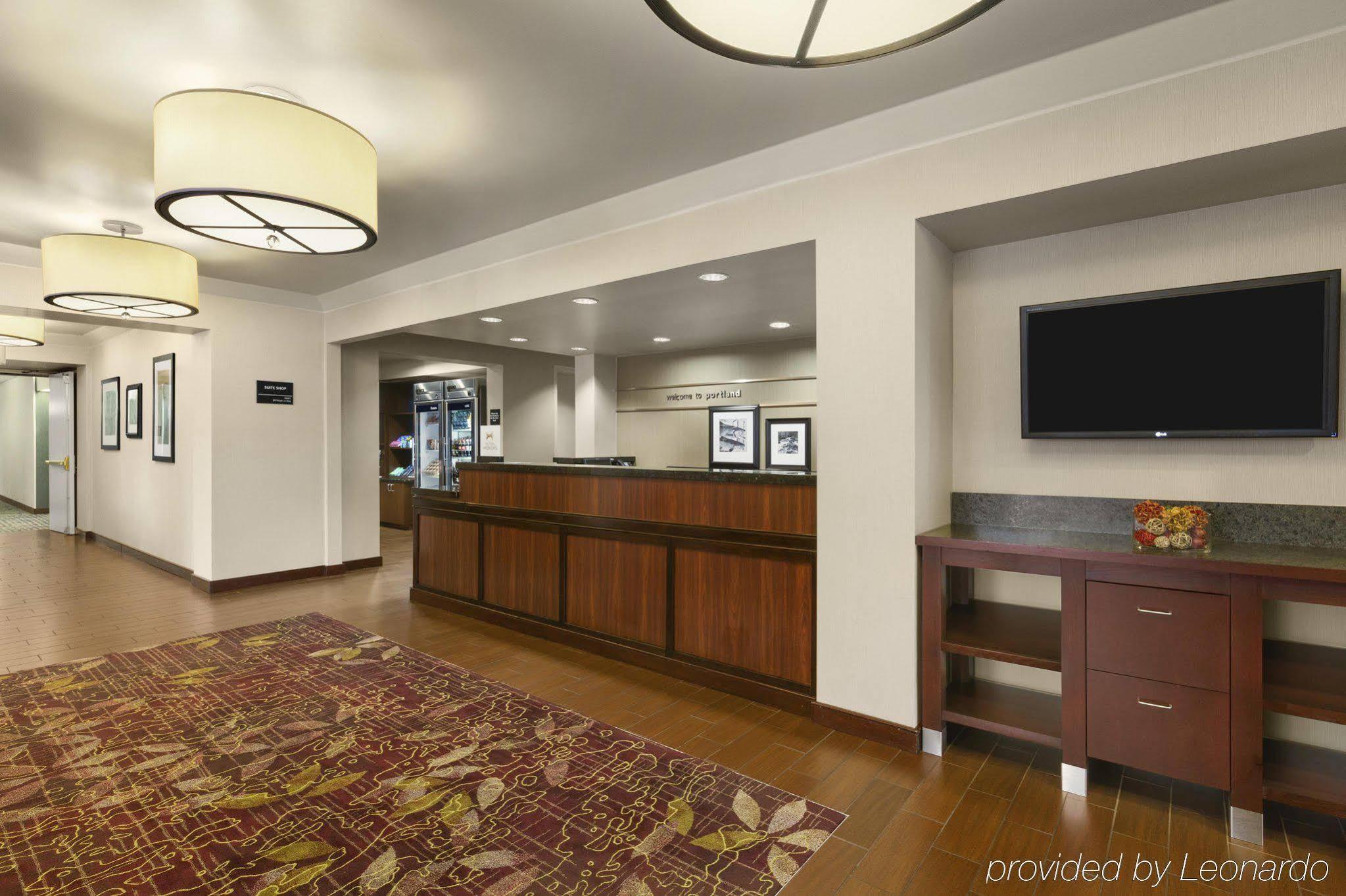 Hampton Airport Hotel Portland