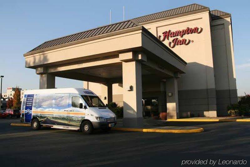 Hampton Airport Hotel 3*