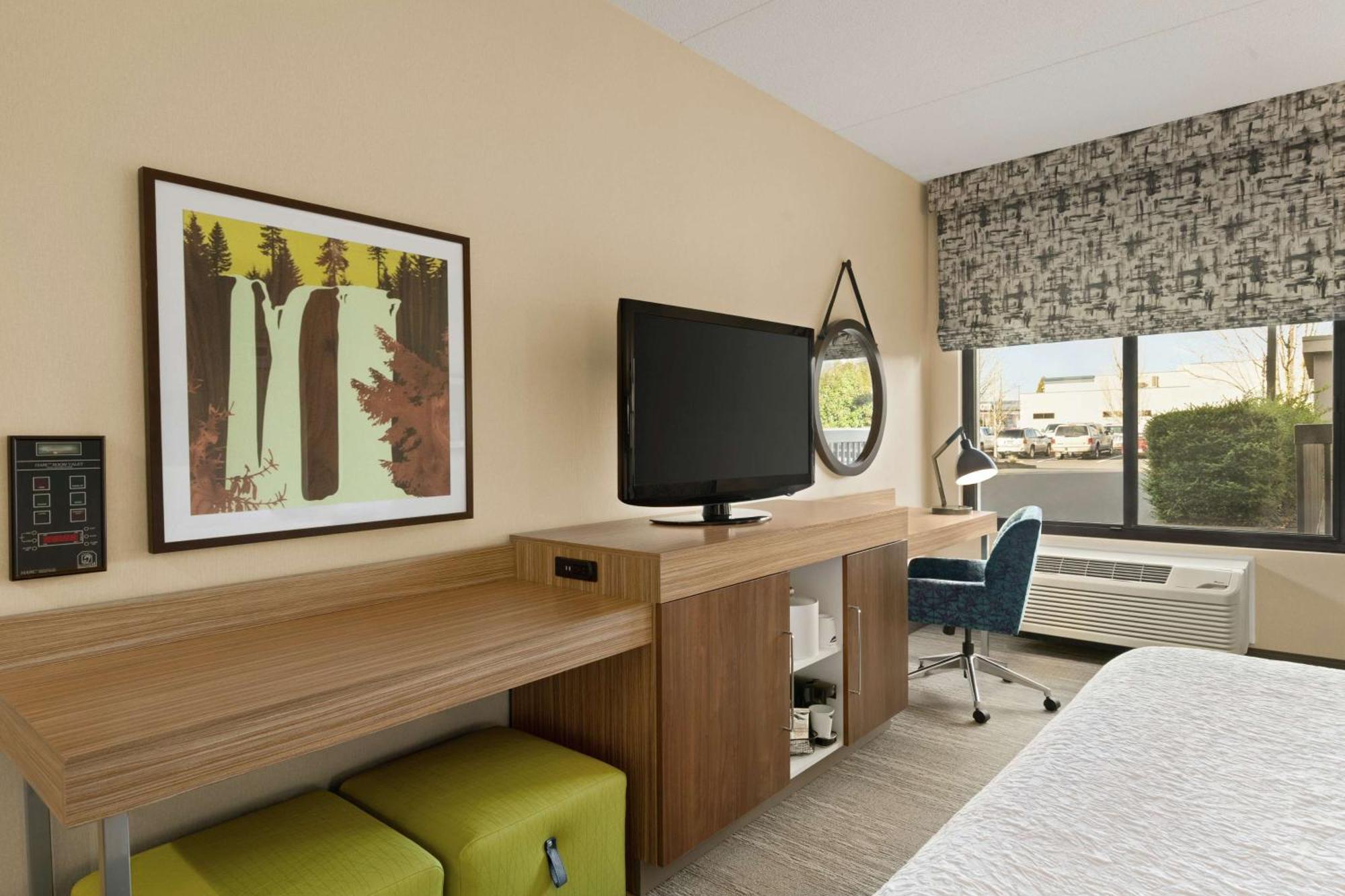 Hotel Hampton Airport