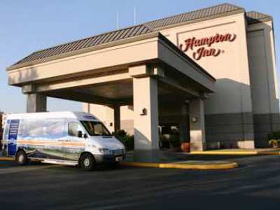 Hotel Hampton Airport 3*
