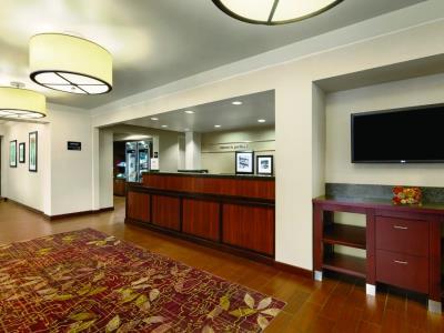 Hotel Hampton Airport